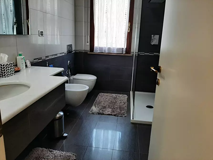 Immagine 21 di Appartamento in vendita  in Rosciano a Fano