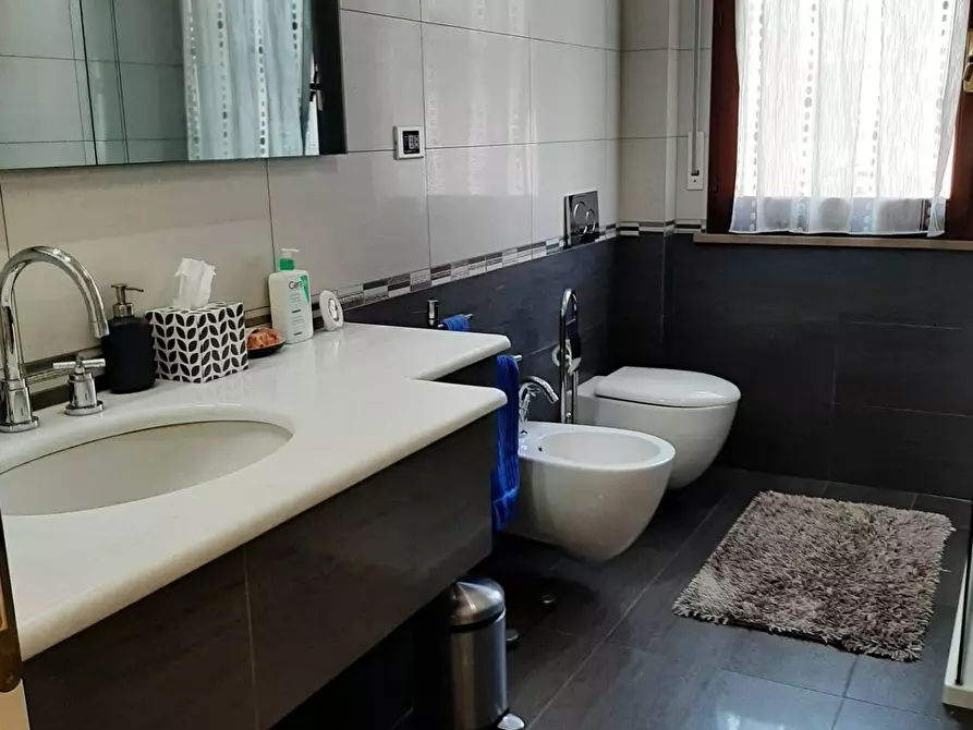 Immagine 22 di Appartamento in vendita  in Rosciano a Fano