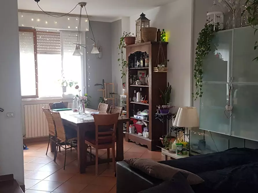 Immagine 2 di Villetta a schiera in vendita  in Fenile a Fano