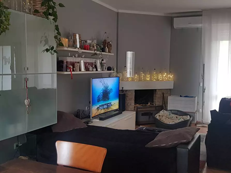 Immagine 3 di Villetta a schiera in vendita  in Fenile a Fano