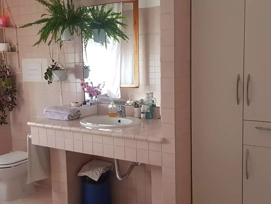 Immagine 17 di Villetta a schiera in vendita  in Fenile a Fano