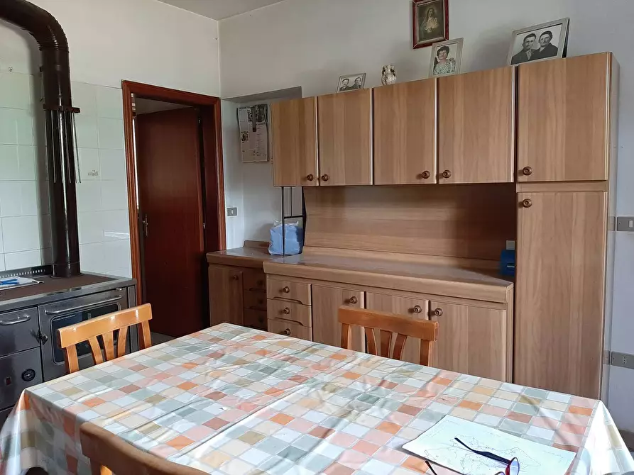 Immagine 8 di Rustico / casale in vendita  in Fontecorniale a Montefelcino