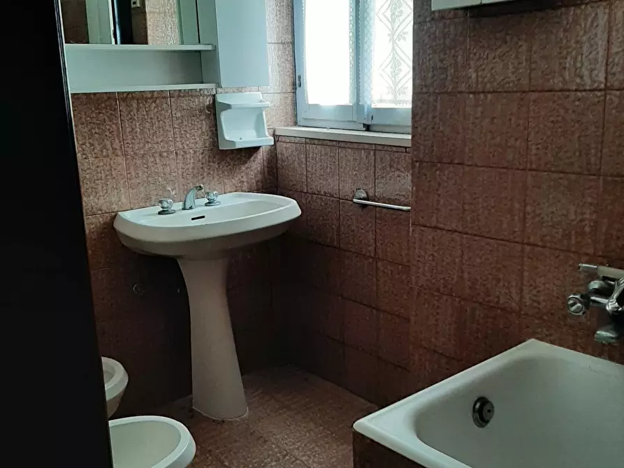 Immagine 11 di Rustico / casale in vendita  in Fontecorniale a Montefelcino