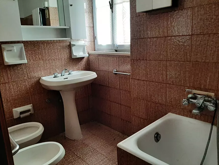 Immagine 12 di Rustico / casale in vendita  in Fontecorniale a Montefelcino