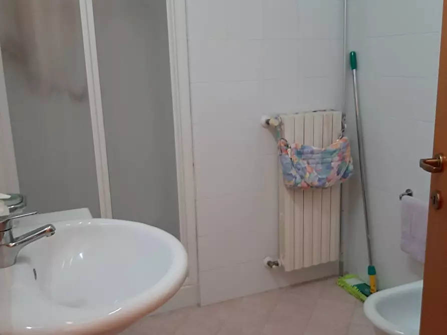 Immagine 25 di Appartamento in vendita  in Fenile a Fano