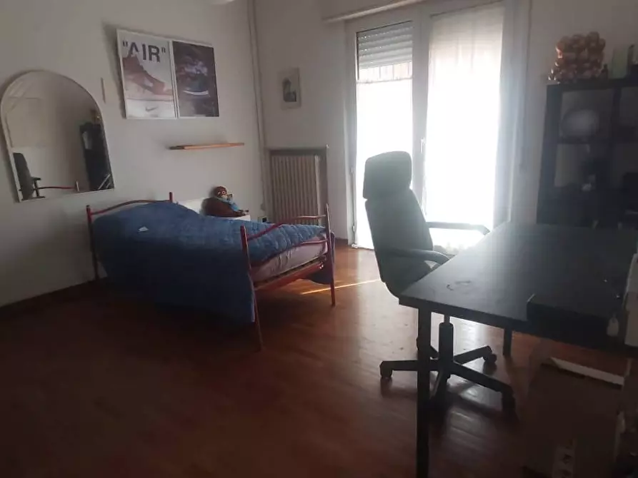 Immagine 5 di Casa indipendente in vendita  in Zona Coop/Passeggi a Fano