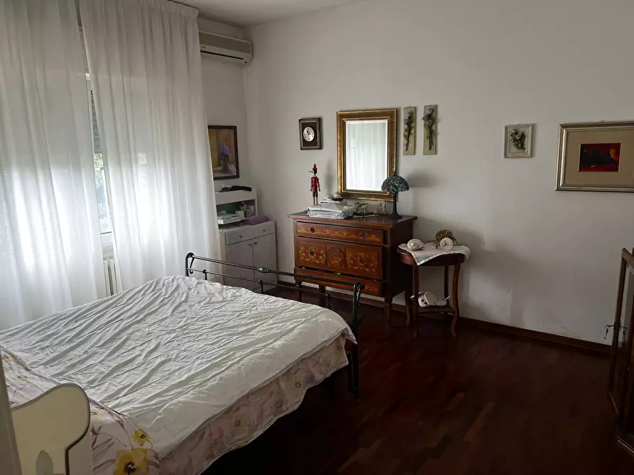 Immagine 4 di Casa indipendente in vendita  in Zona Coop/Passeggi a Fano