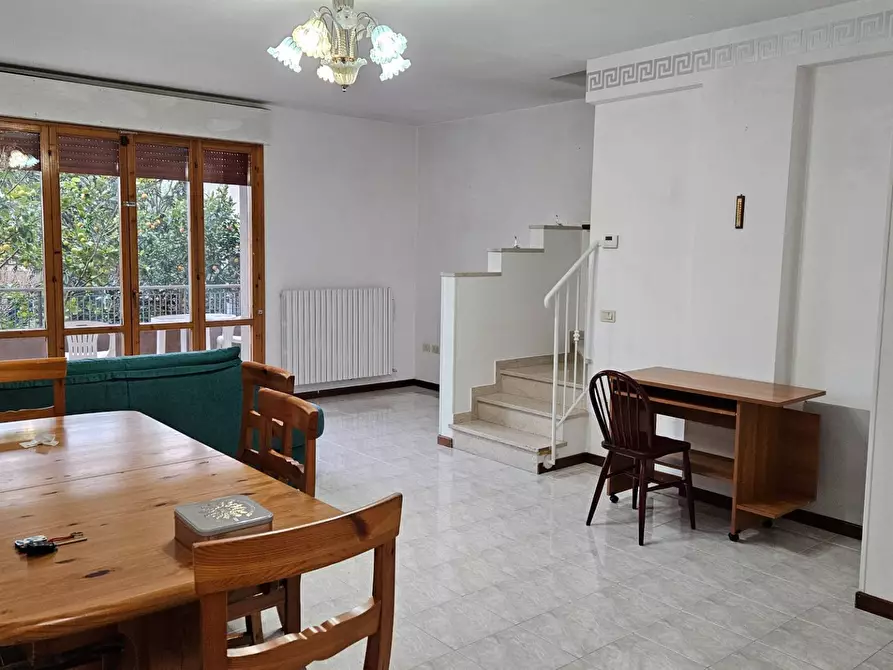 Immagine 1 di Villetta a schiera in vendita  in S. Orso a Fano