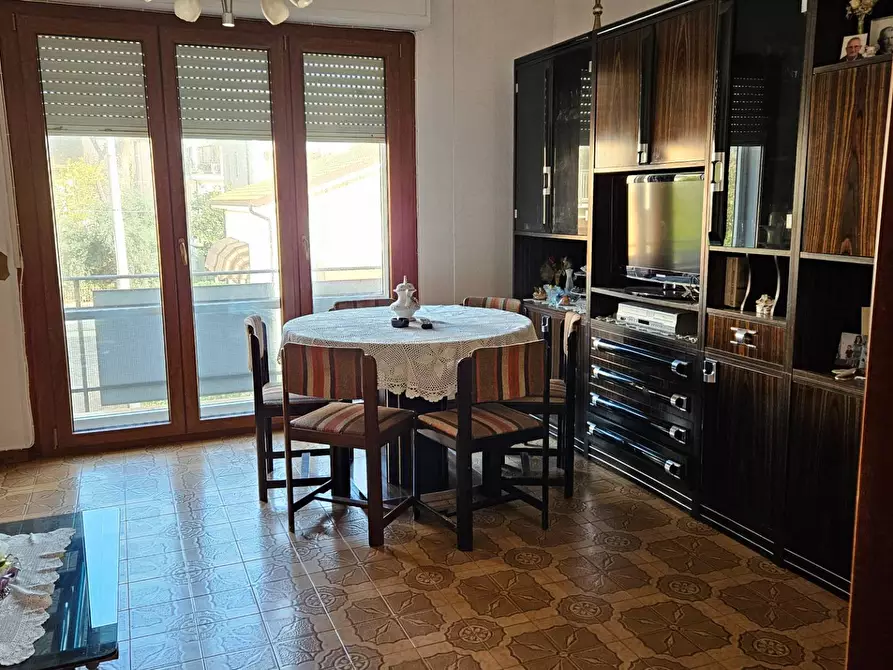 Immagine 1 di Appartamento in vendita  in Via Parini, 14 a Fano