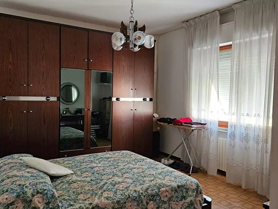 Immagine 9 di Appartamento in vendita  in Via Parini, 14 a Fano