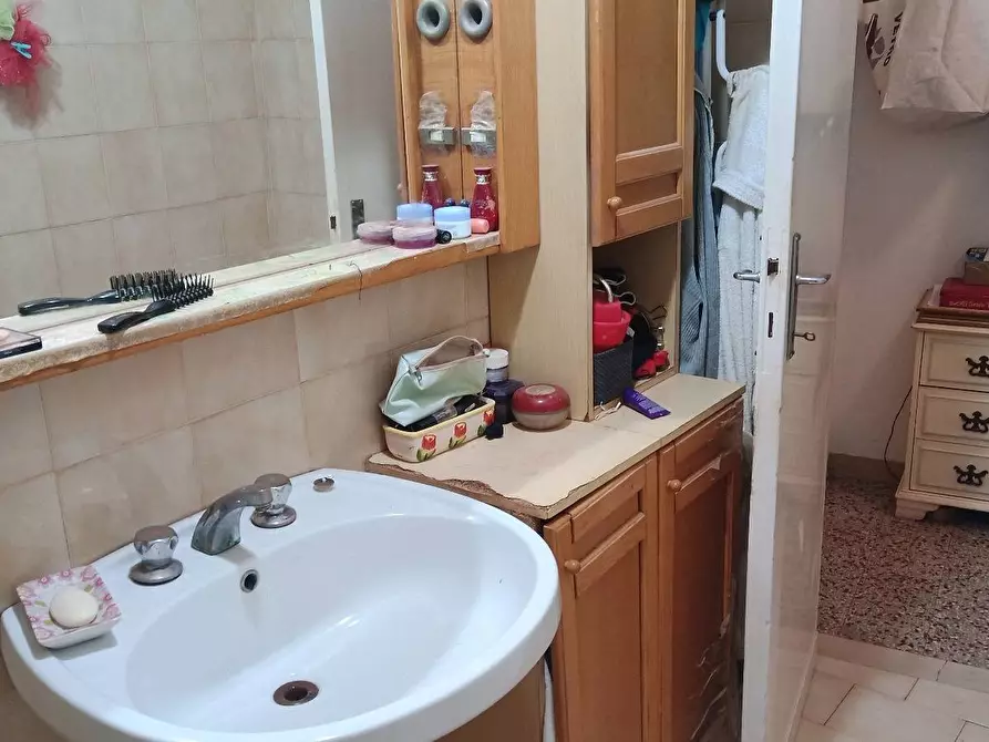 Immagine 22 di Appartamento in vendita  in Centro Storico a Fano