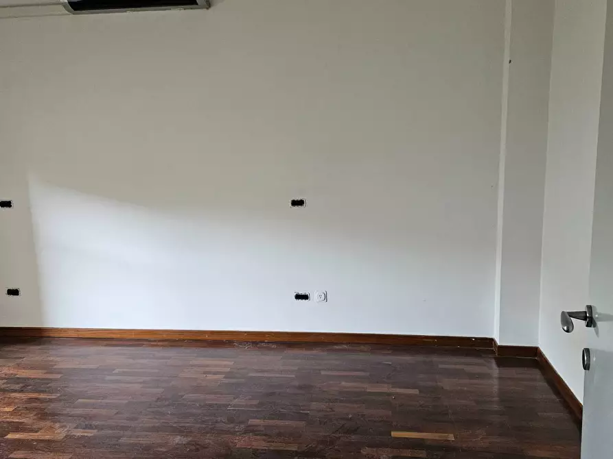 Immagine 7 di Appartamento in vendita  in Passeggi a Fano