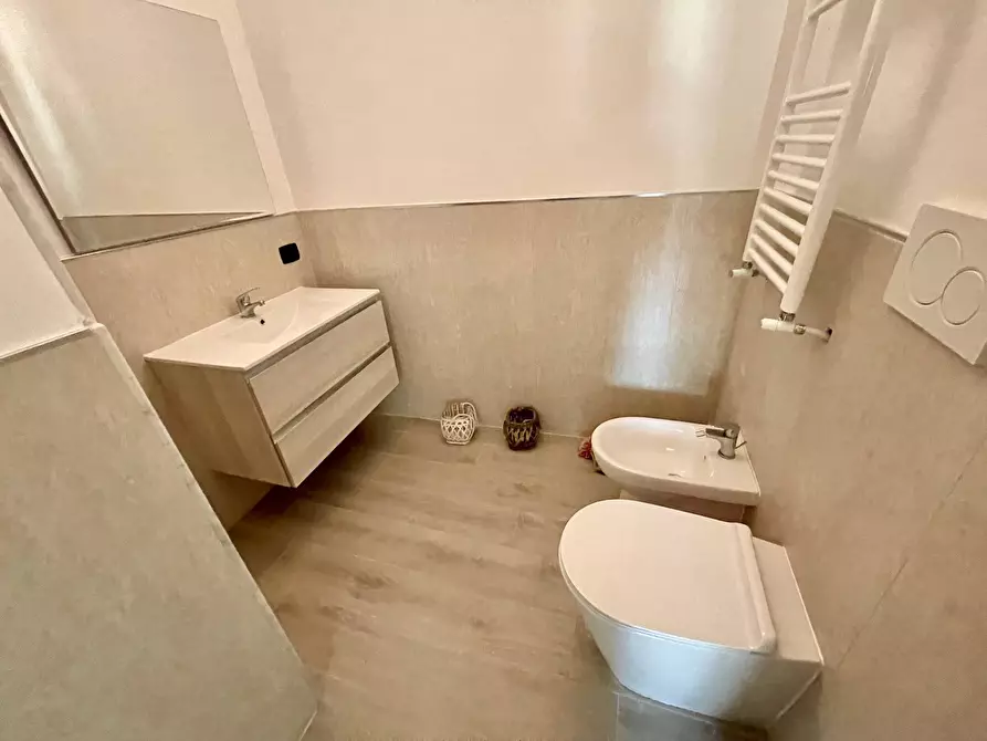 Immagine 12 di Appartamento in vendita  in Largo Nasso a Palermo