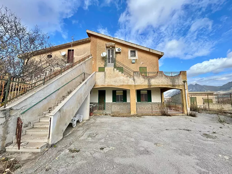 Immagine 1 di Appartamento in vendita  in contrada Tumminia a Baucina