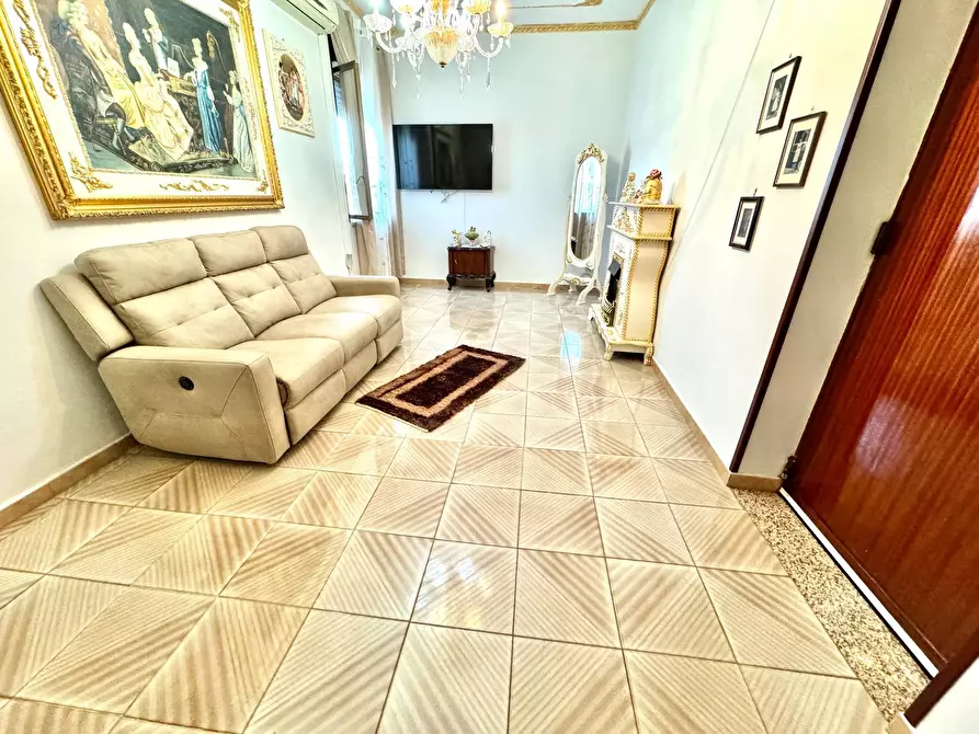 Immagine 1 di Appartamento in vendita  in Via Giuseppe Cammarano a Palermo