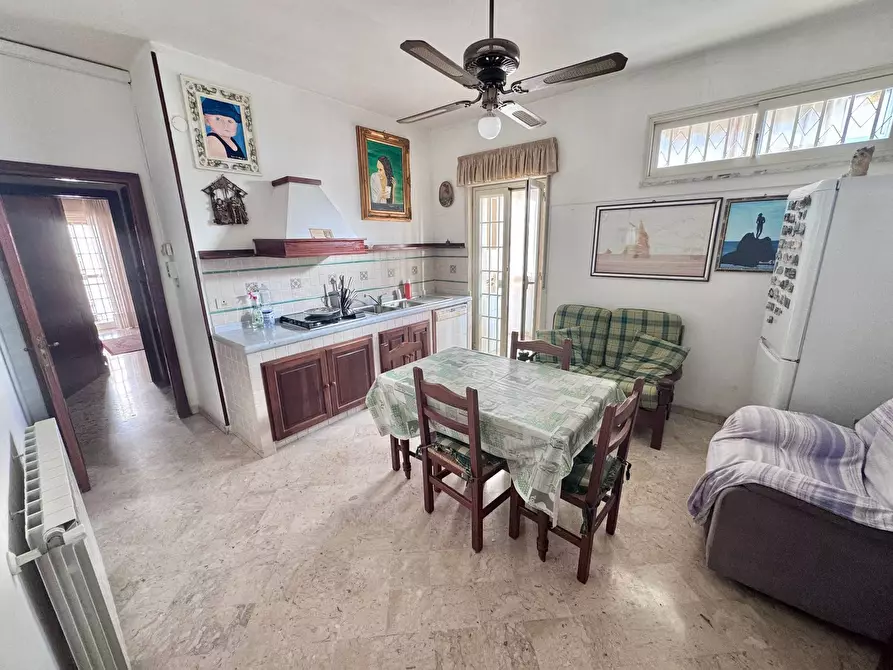 Immagine 2 di Appartamento in vendita  in Via Americo Luna a Palermo