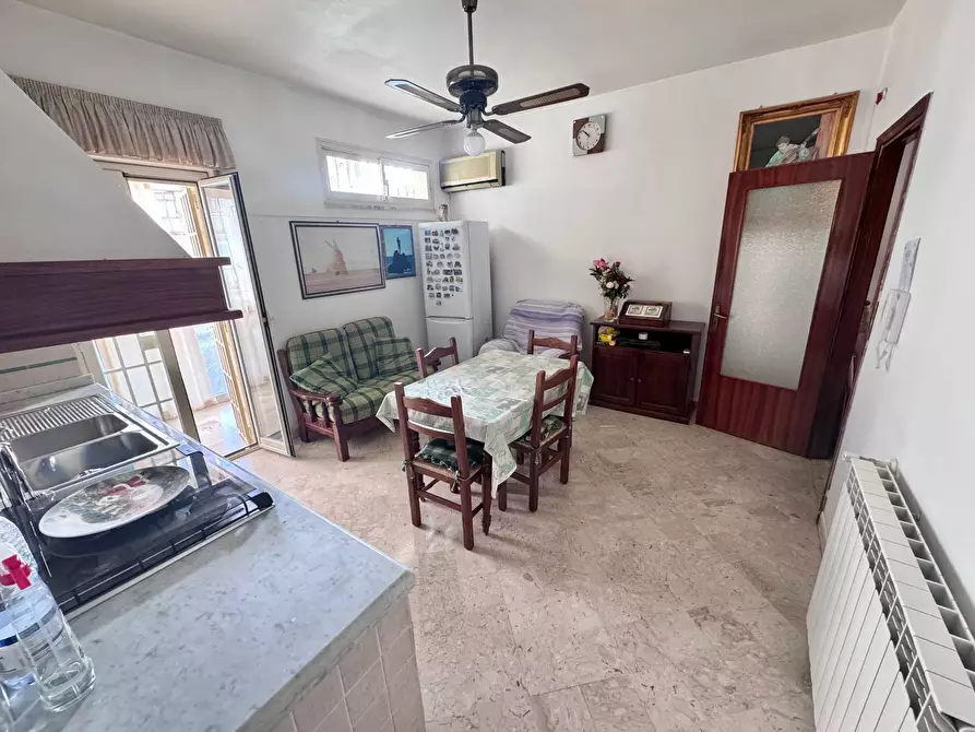 Immagine 4 di Appartamento in vendita  in Via Americo Luna a Palermo