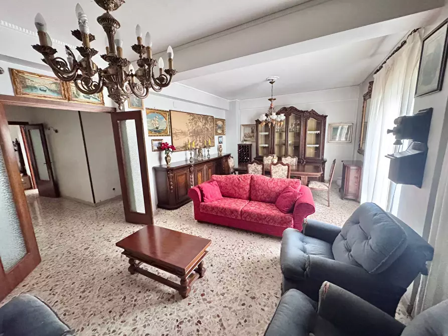 Immagine 6 di Appartamento in vendita  in Via Americo Luna a Palermo