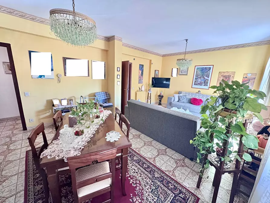 Immagine 11 di Appartamento in vendita  in Via Cruillas a Palermo