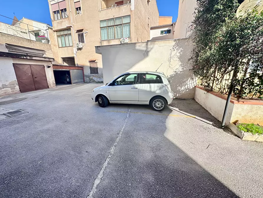 Immagine 25 di Appartamento in vendita  in Via Cruillas a Palermo