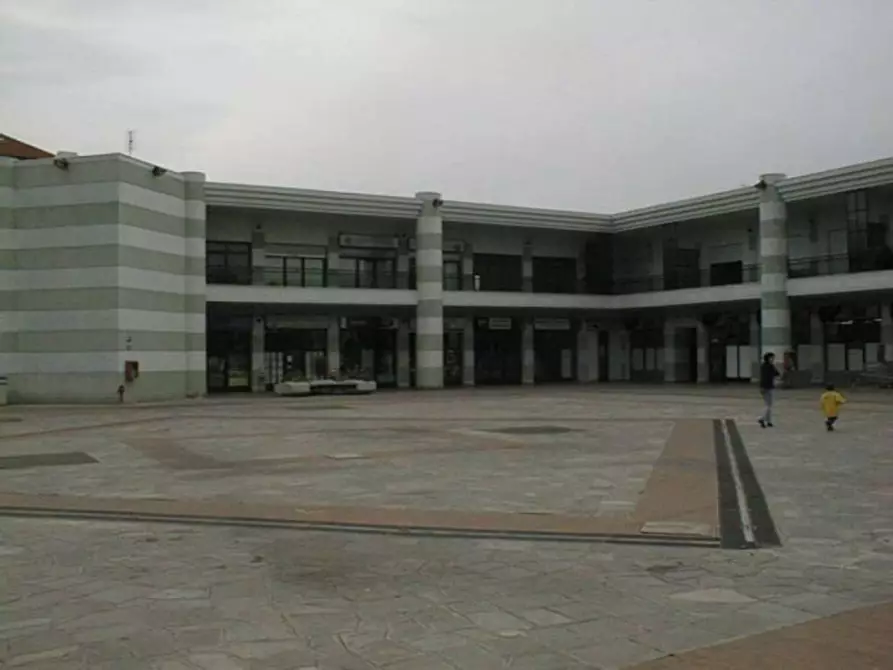 Immagine 3 di Box auto in vendita  in Via Gramsci a Borgaro Torinese