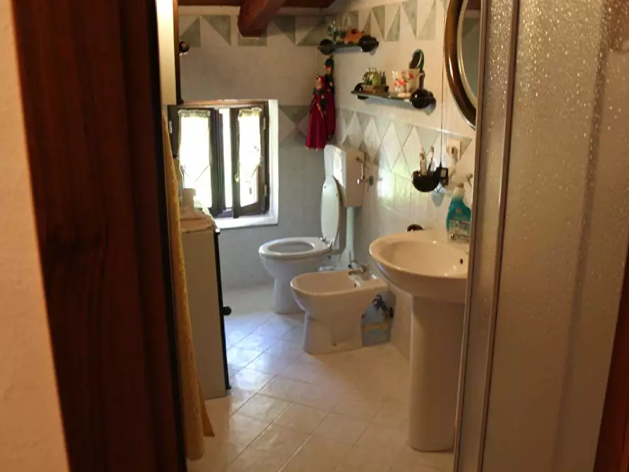 Immagine 11 di Camera in vendita  in Via Delle Manere a Roburent