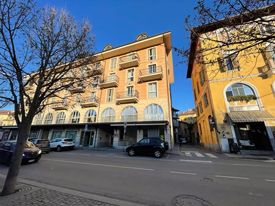 Immagine 21 di Appartamento in vendita  in Piazza Ellero a Mondovì