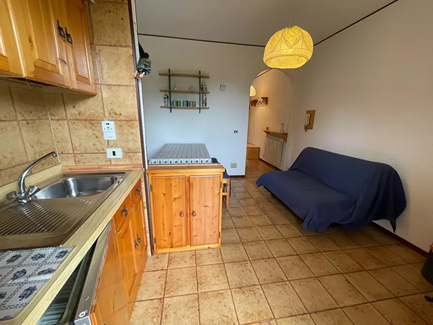 Immagine 3 di Appartamento in vendita  in Via Giangirone a Roburent