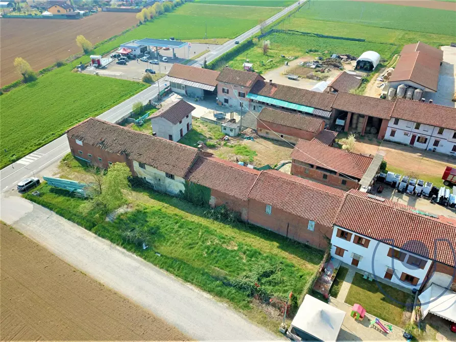 Immagine 4 di Rustico / casale in vendita  in Via Conte Rossi di Montelera a Chieri