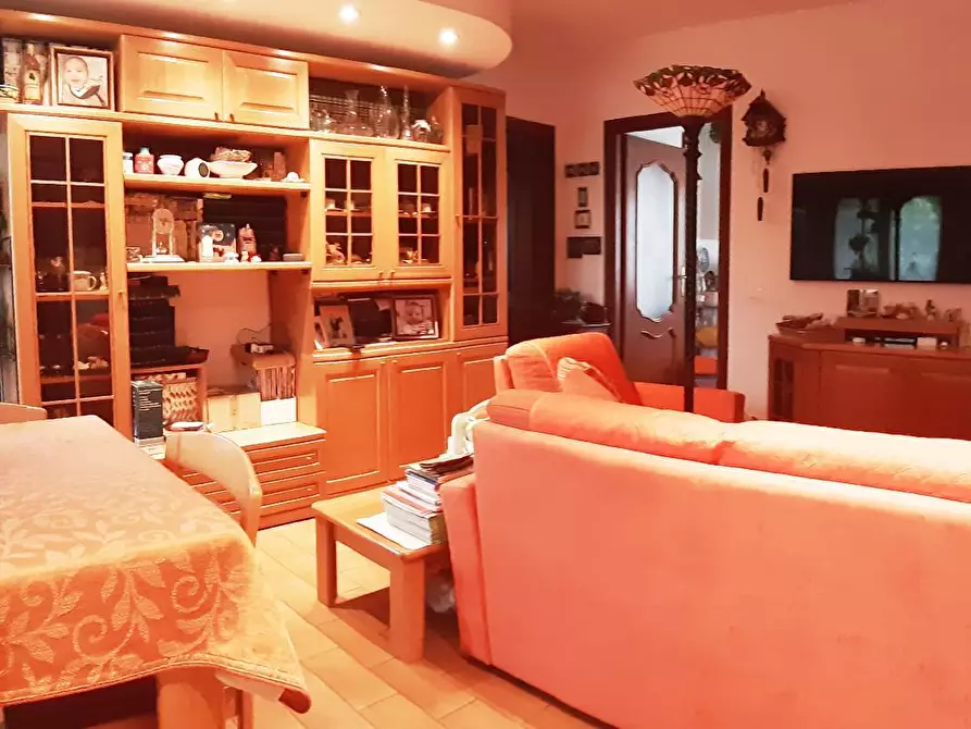 Immagine 8 di Appartamento in vendita  in Via Lirone a Ciriè