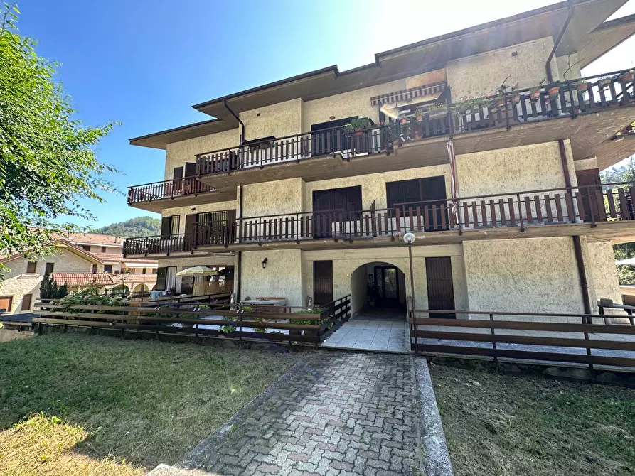 Immagine 1 di Appartamento in vendita  in via IV Novembre a Frabosa Sottana