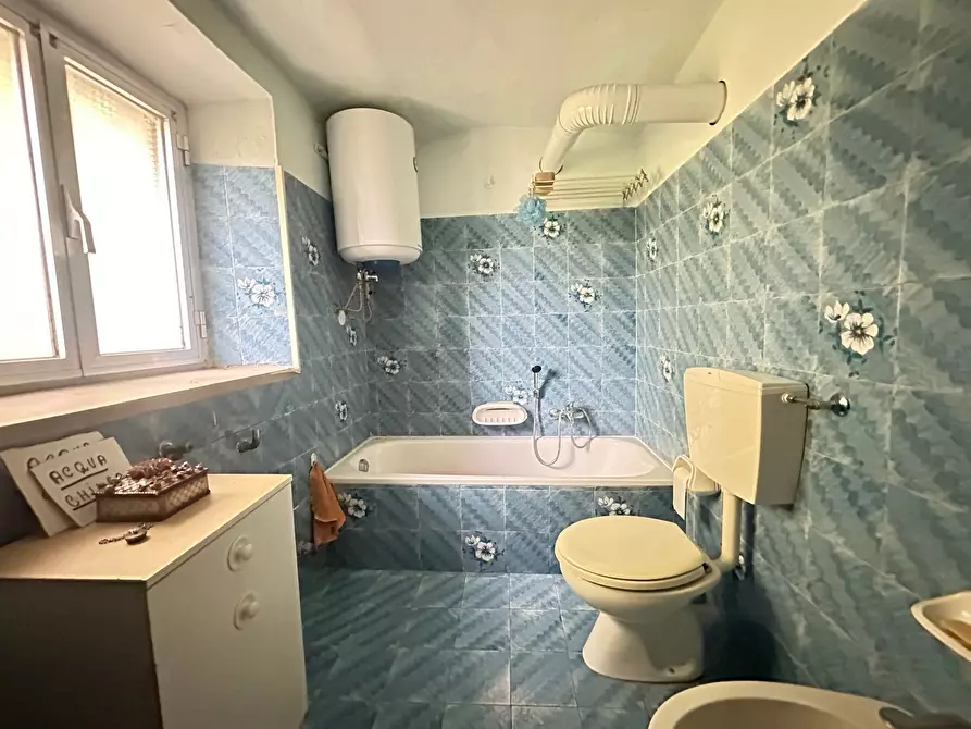 Immagine 30 di Camera in vendita  in Bisalta a Cuneo