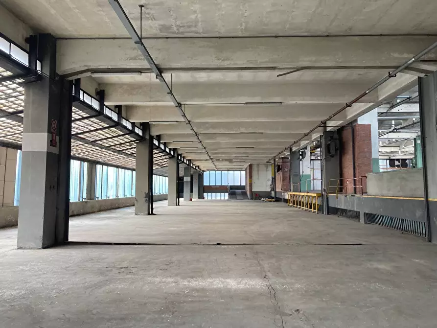 Immagine 11 di Capannone industriale in vendita  in Via Alessandria a Rivoli