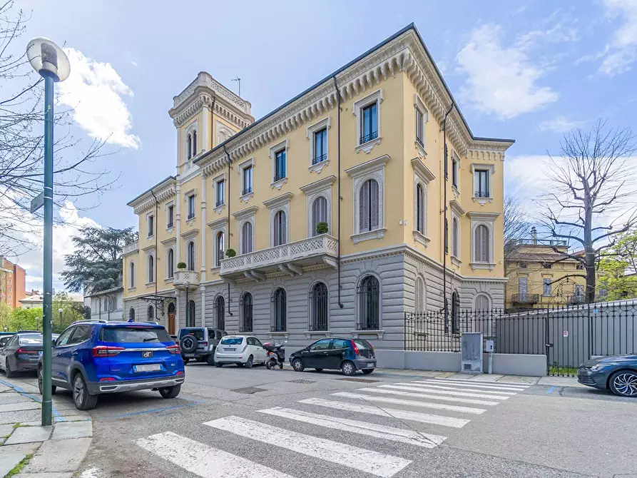 Immagine 1 di Appartamento in affitto  in via Vincenzo vela a Torino