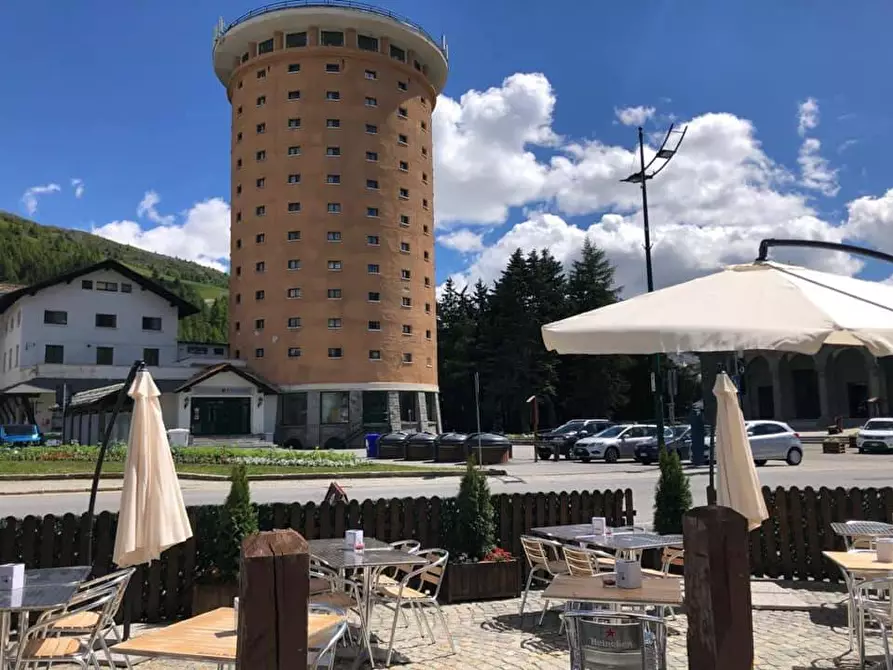 Immagine 1 di Attività commerciale in vendita  in Piazza Agnelli a Sestriere