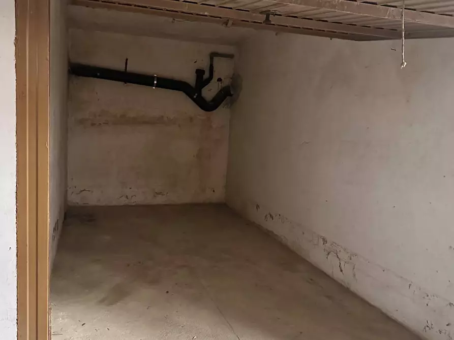 Immagine 21 di Appartamento in vendita  in via Gaspare Bosio a Asti