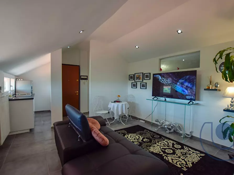 Immagine 8 di Attico in vendita  in Via Monviso a Pino Torinese