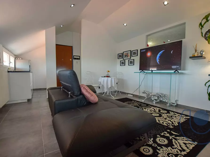 Immagine 9 di Attico in vendita  in Via Monviso a Pino Torinese