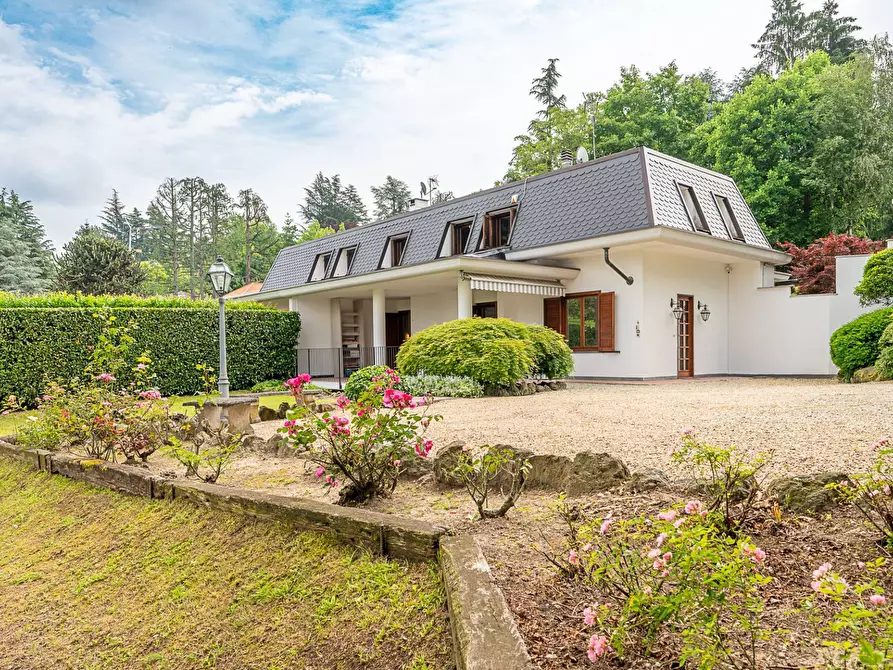 Immagine 2 di Appartamento in vendita  in Strada Val Salice a Torino