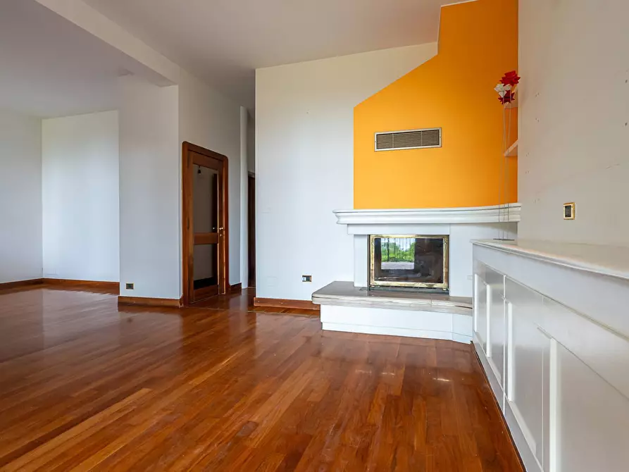 Immagine 4 di Appartamento in vendita  in Strada Val Salice a Torino