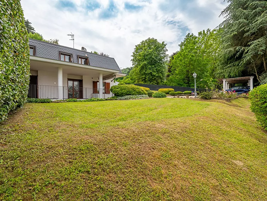 Immagine 12 di Appartamento in vendita  in Strada Val Salice a Torino