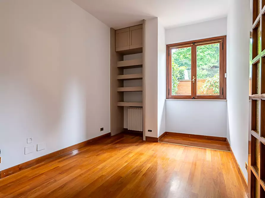 Immagine 20 di Appartamento in vendita  in Strada Val Salice a Torino