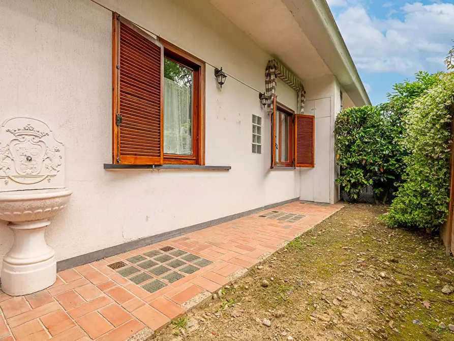 Immagine 30 di Appartamento in vendita  in Strada Val Salice a Torino