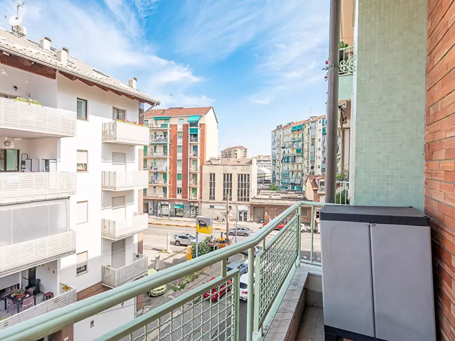Immagine 22 di Appartamento in vendita  in via La Thuile a Torino
