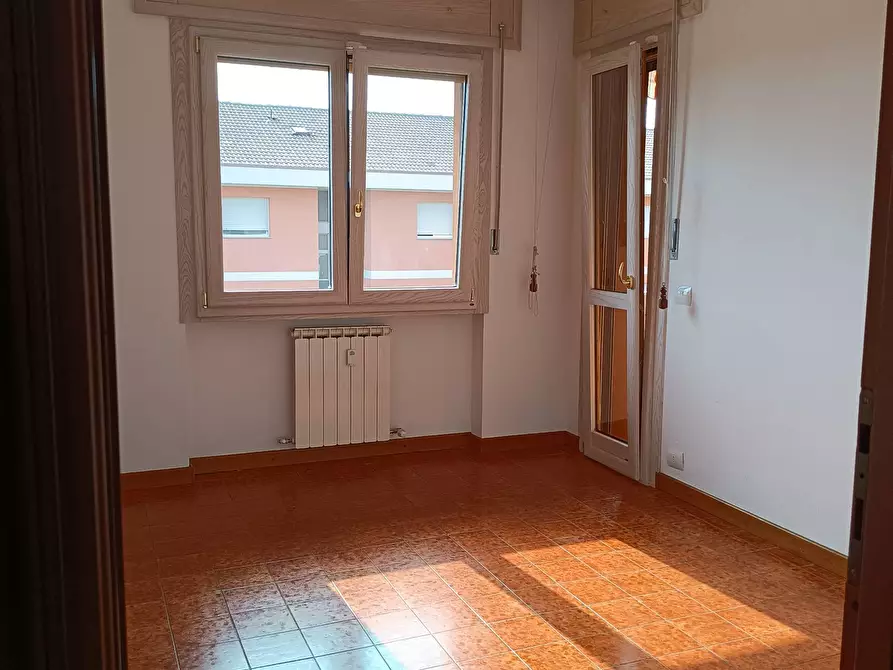 Immagine 14 di Appartamento in vendita  in Via Lirone a Ciriè