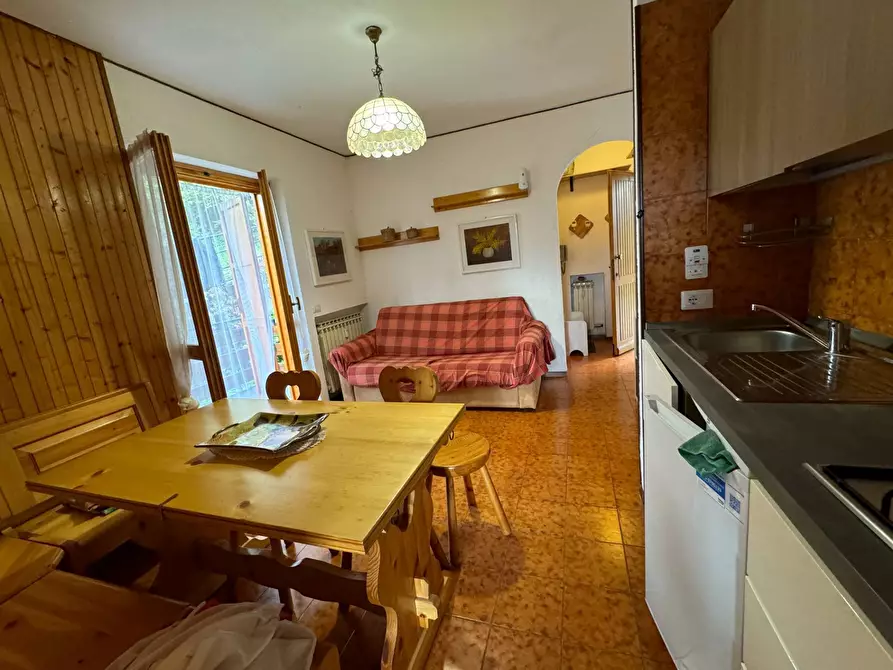 Immagine 8 di Appartamento in vendita  in Via Giangirone a Roburent