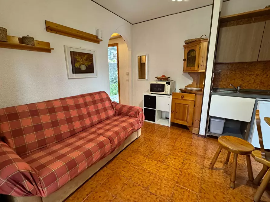 Immagine 10 di Appartamento in vendita  in Via Giangirone a Roburent