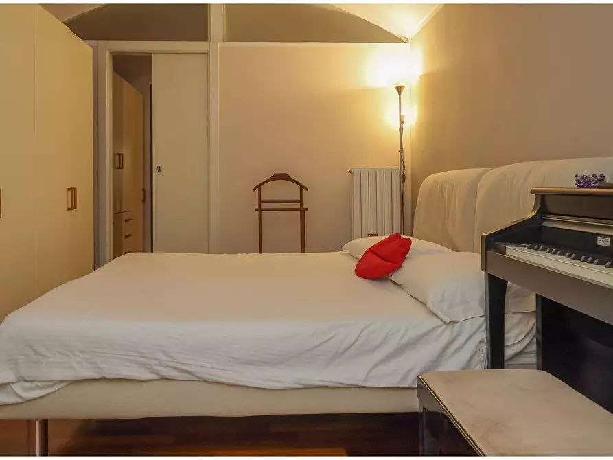 Immagine 6 di Appartamento in vendita  in Via SAN MASSIMO a Torino