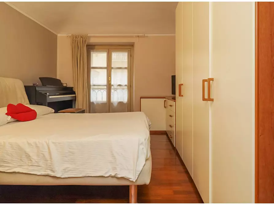 Immagine 8 di Appartamento in vendita  in Via SAN MASSIMO a Torino