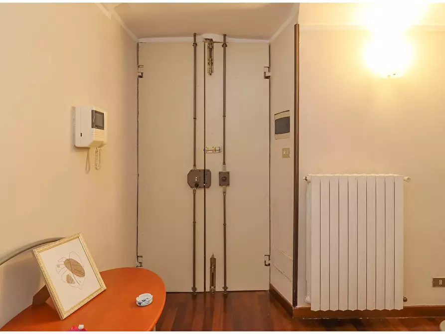 Immagine 16 di Appartamento in vendita  in Via SAN MASSIMO a Torino